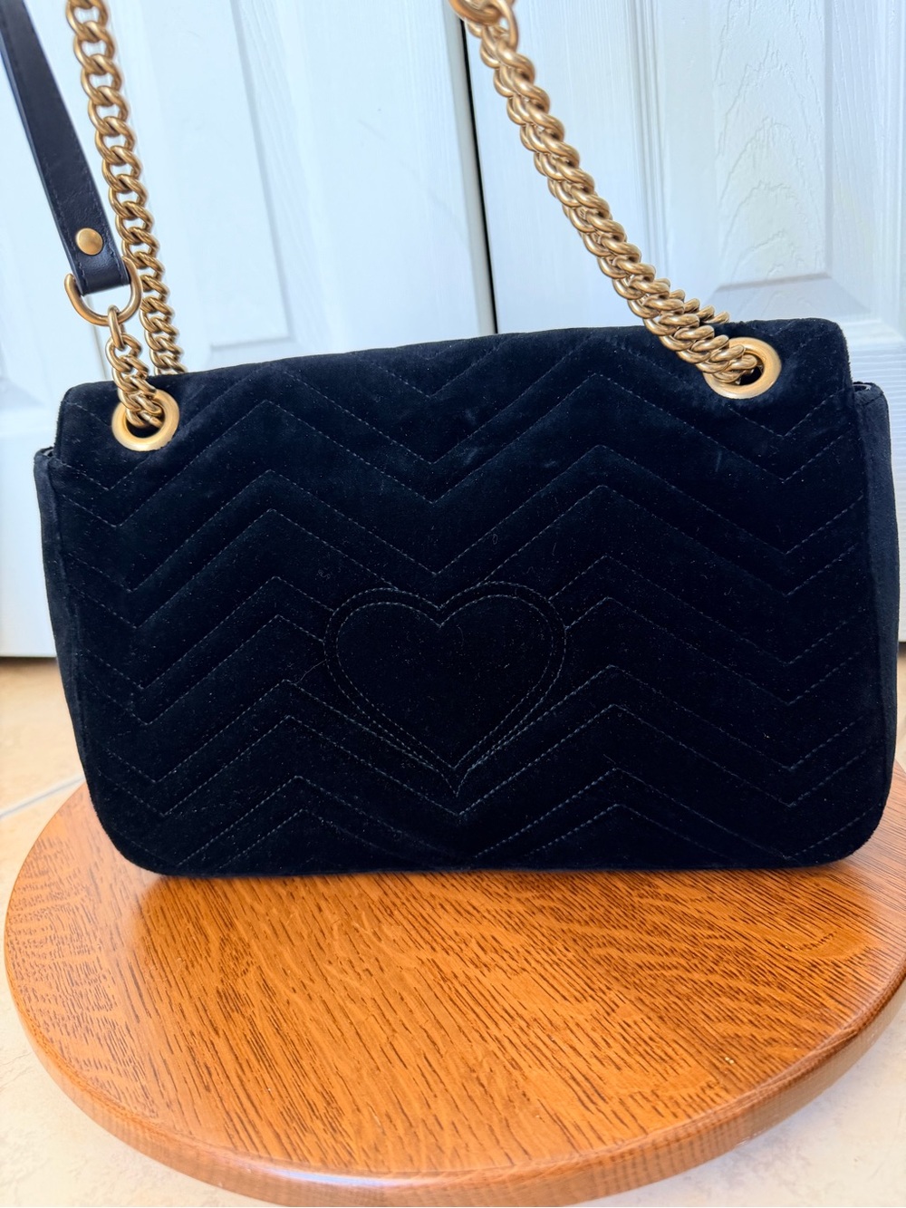Gucci Marmont Black Velvet Dragon Embroidered Bag with Gold Hardware - Picture 5 of 16